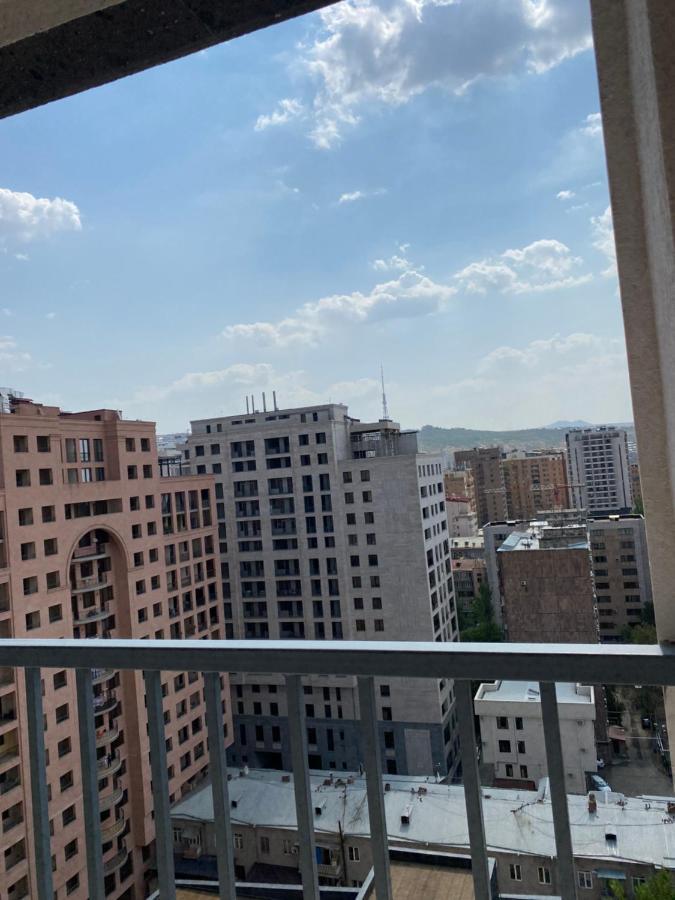 יירבאן Holiday Centrum מראה חיצוני תמונה